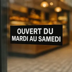 Vinyle adhésif personnalisé en bandeau, collé sur la porte vitrée d'une boulangerie