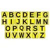 Jeu complet de lettres d'entrepôt A à Z, fond jaune